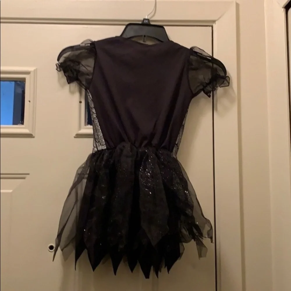 Halloween Girls 4-6 Missing Accessories Pr…